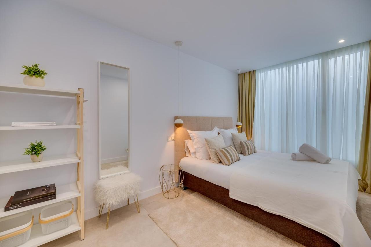 Vacation Marbella I Villa Schumacher, New Built, Sea View, Luxury, Private Pool Estepona Exterior foto